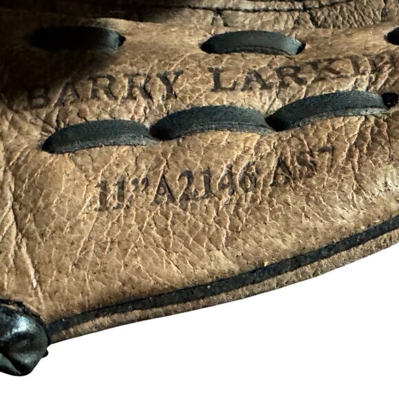 Wilson A2146 Baseball Glove Left Hand Throw LHT 11" Barry Larkin Genuine Leather - Picture 5 of 9